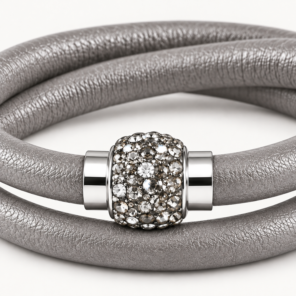 Gråt læderarmbånd med krystaller